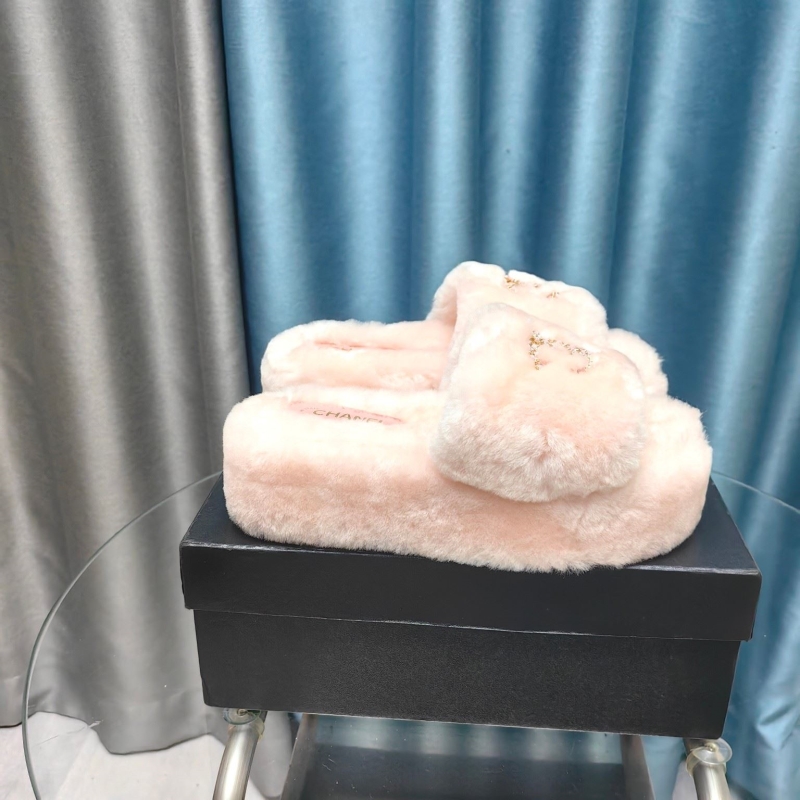 Ch*el slippers